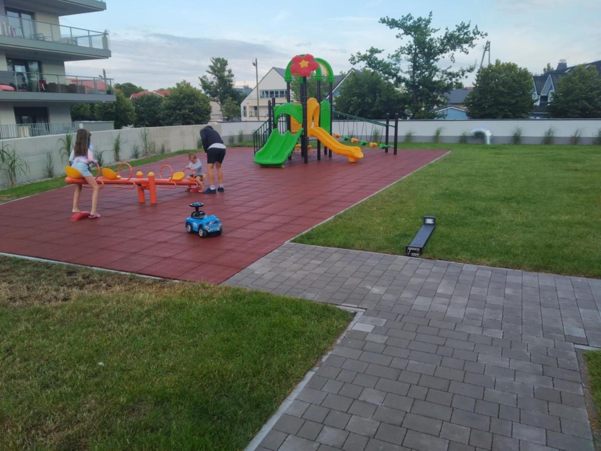 Gardenia Apartament Przy Plazy 17 Dziwnow Luaran gambar