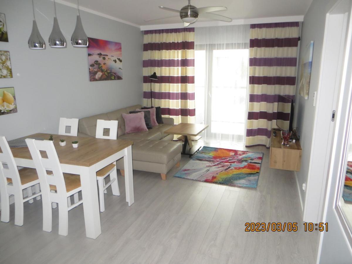 Gardenia Apartament Przy Plazy 17 Dziwnow Luaran gambar